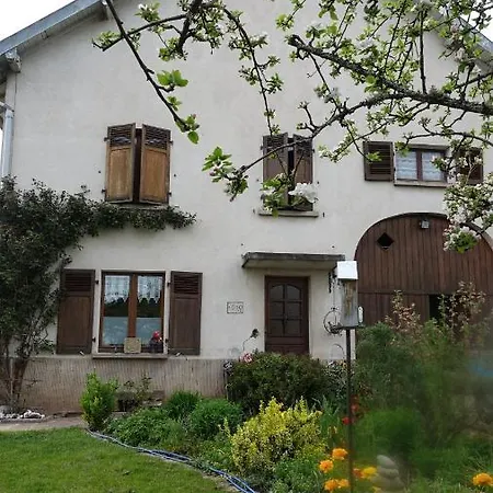 فندق مبيت وإفطار Le Jardin Des Secrets La Voivre (Vosges)