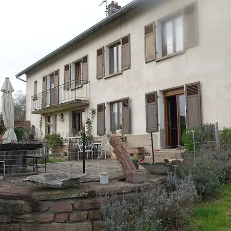 Le Jardin Des Secrets Bed and Breakfast La Voivre (Vosges)