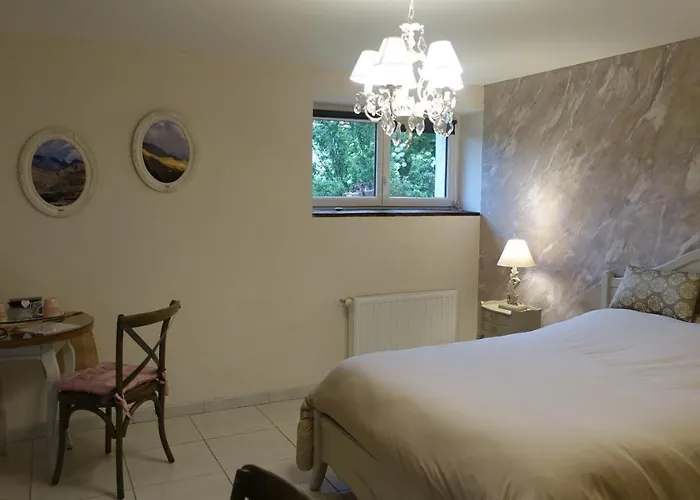 Le Jardin Des Secrets ベッド・アンド・ブレックファスト 3*